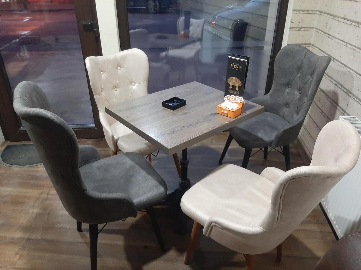 Bed&Breakfast Intermezzo Caffe Kikinda Luaran gambar